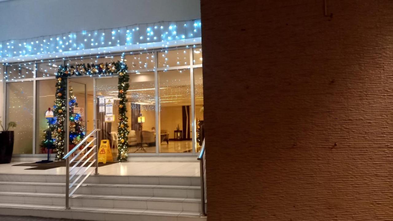 Johnstay Manila Exterior photo