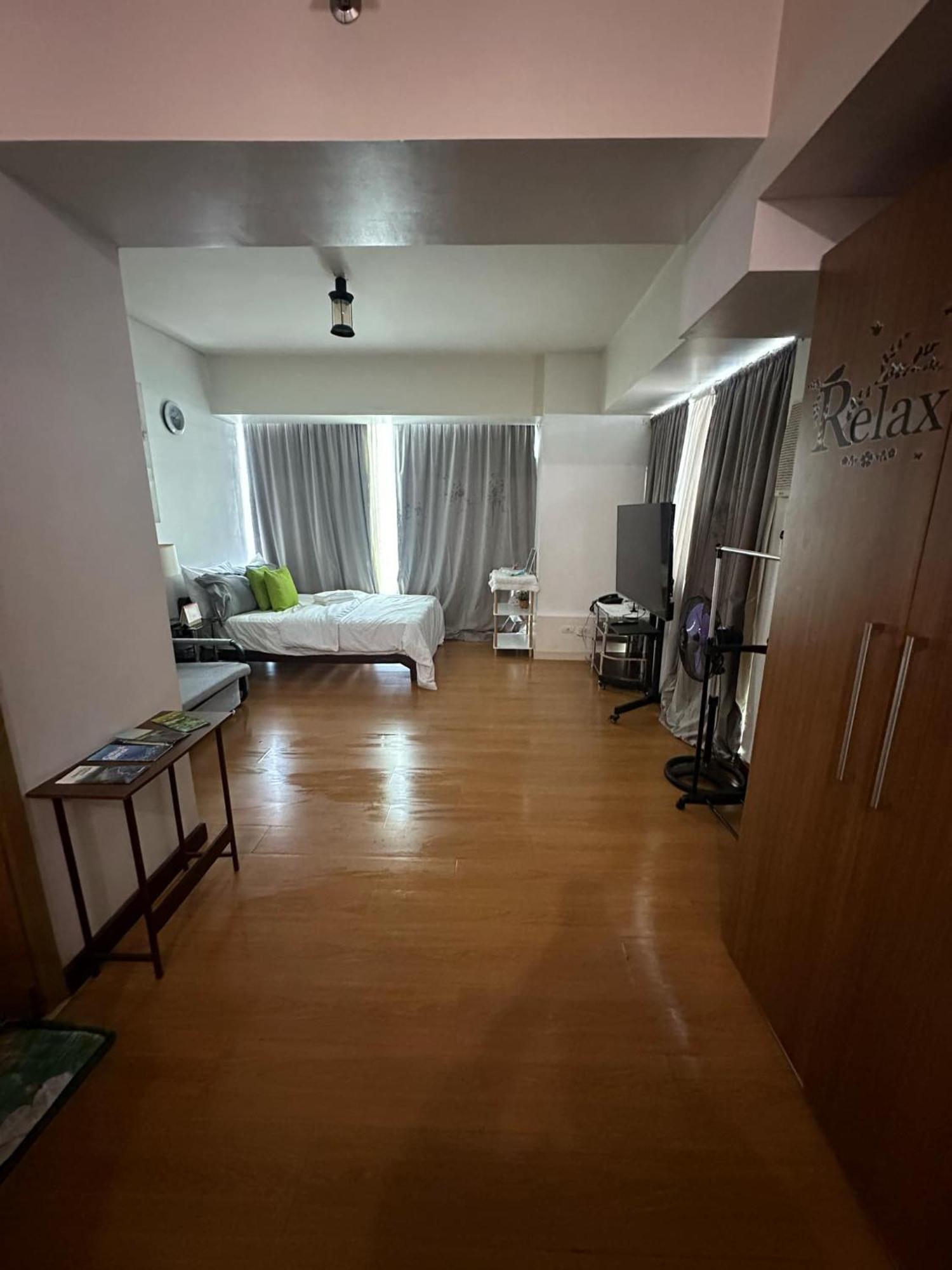 Johnstay Manila Exterior photo